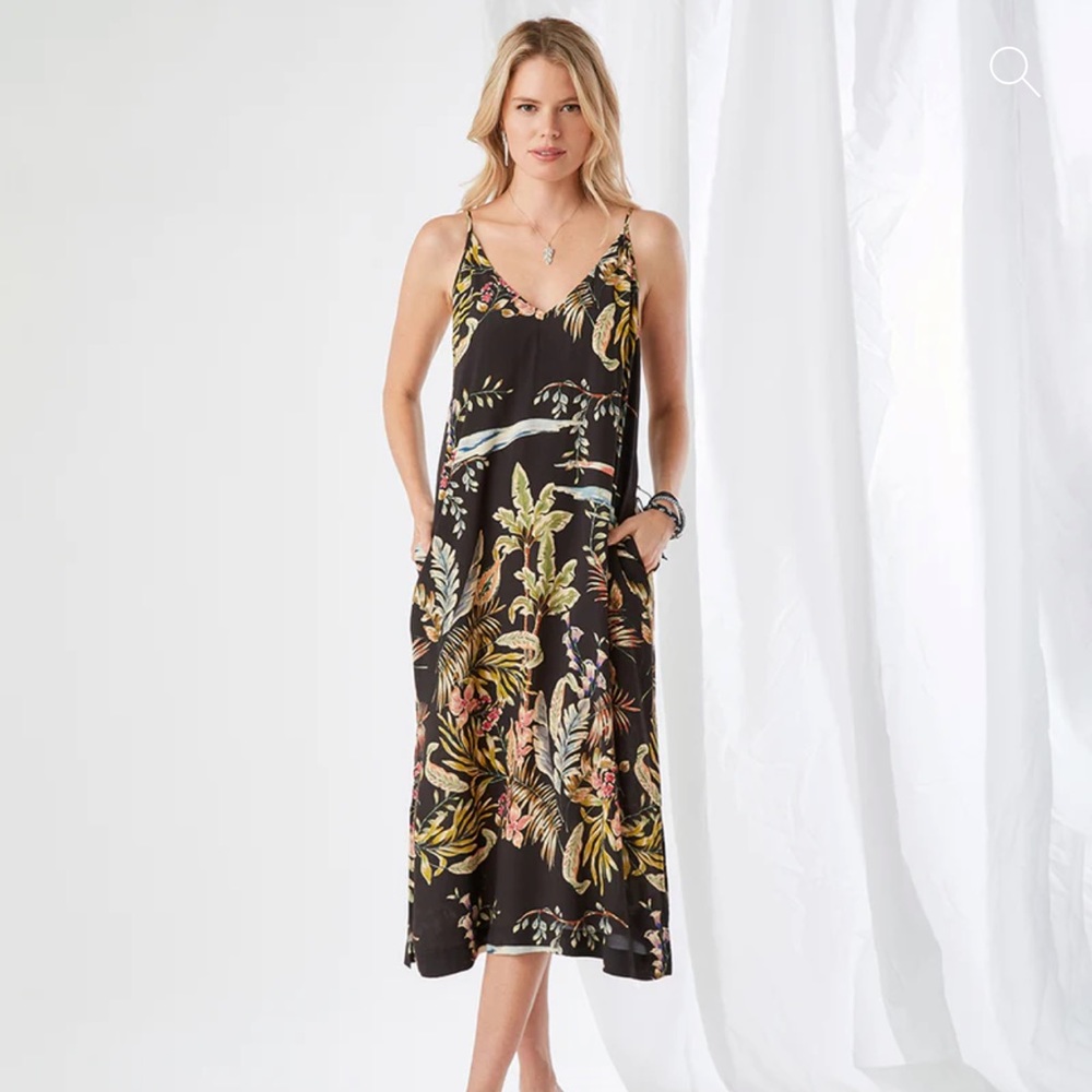FABulous NWT Karen Kane side slit midi dress. - Picture 2 of 7